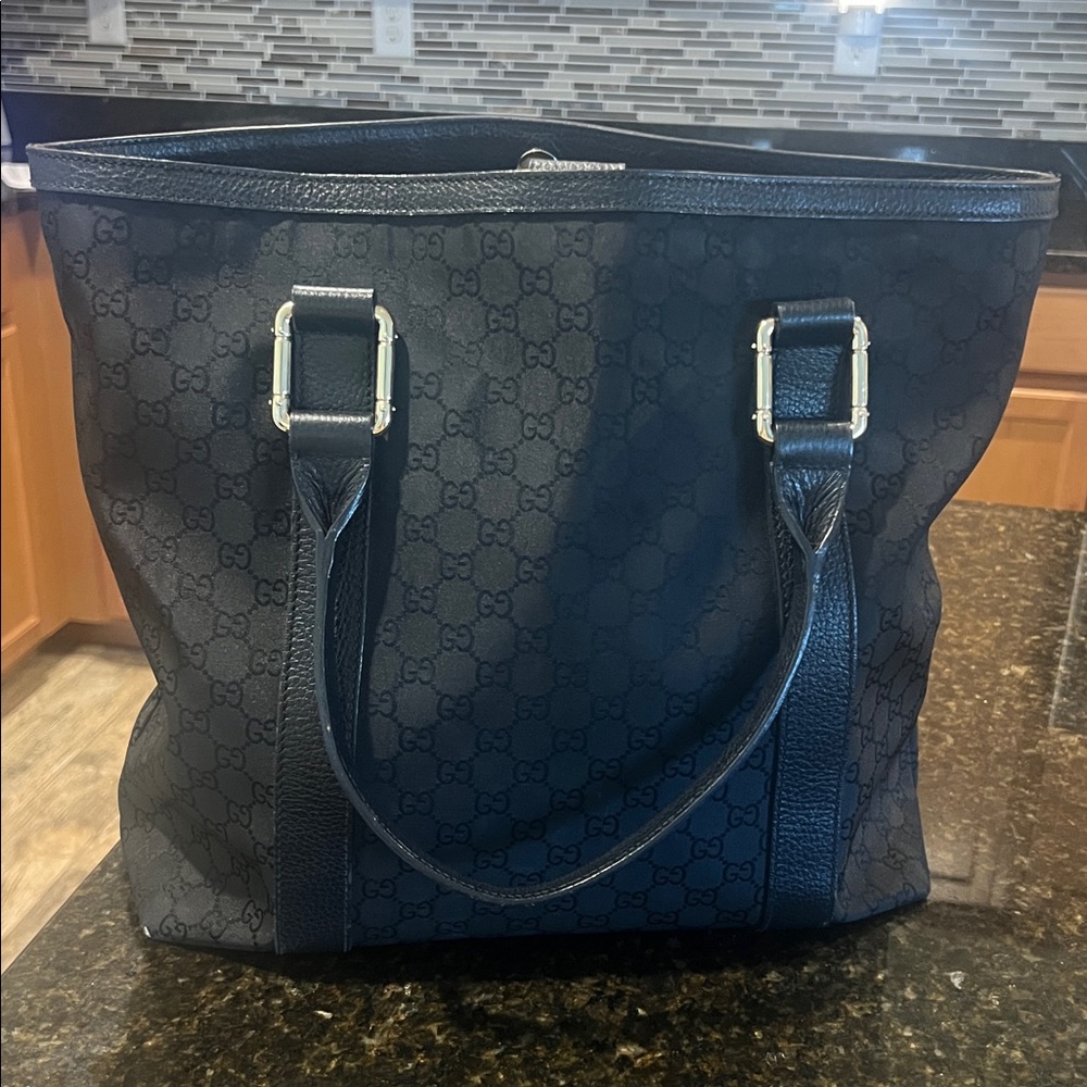 Gucci Black GG Guccissima Monogram Tote Bag - Picture 3 of 17